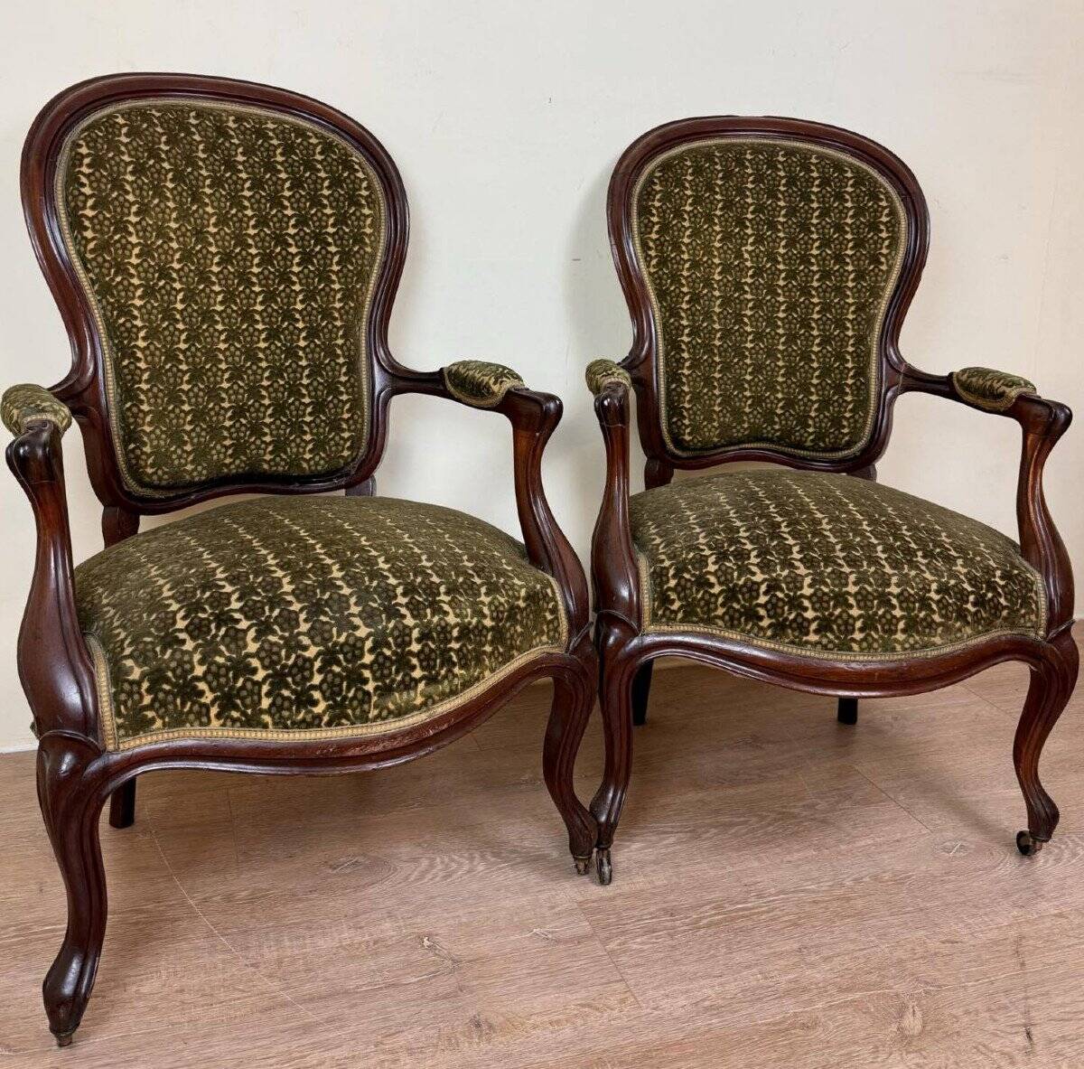 Paire de fauteuils style Louis XV en acajou époque XIXeme