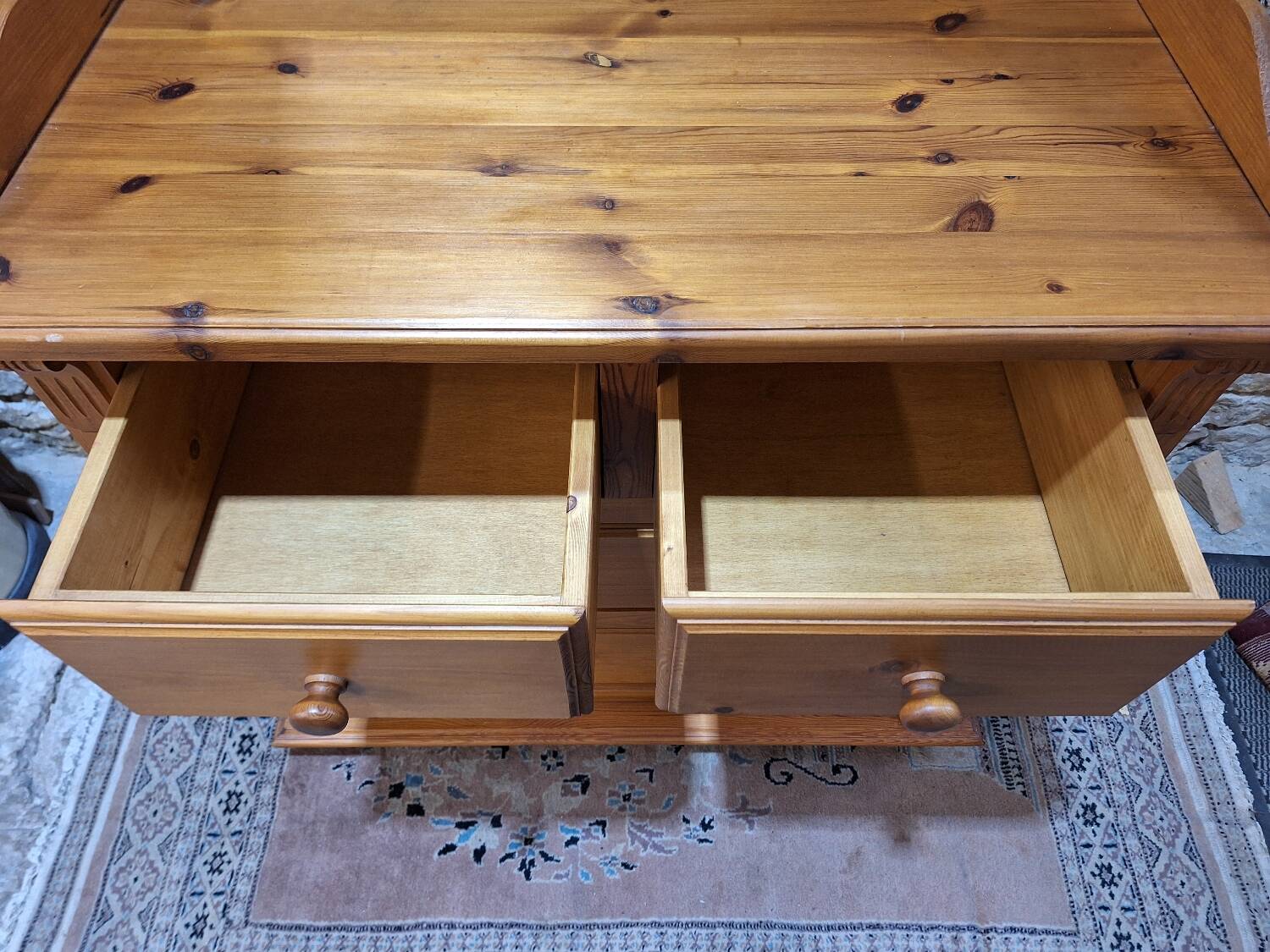 Solid pine chest of drawers