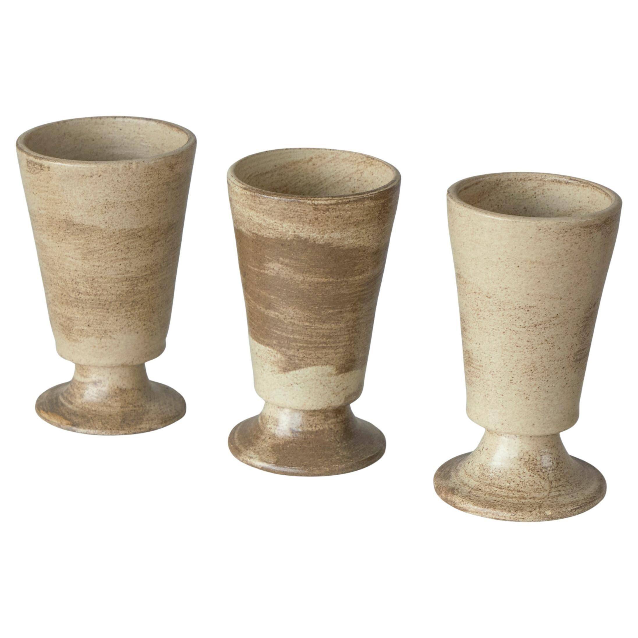Set of 3 mid-century pottery cups from the 1960s.
