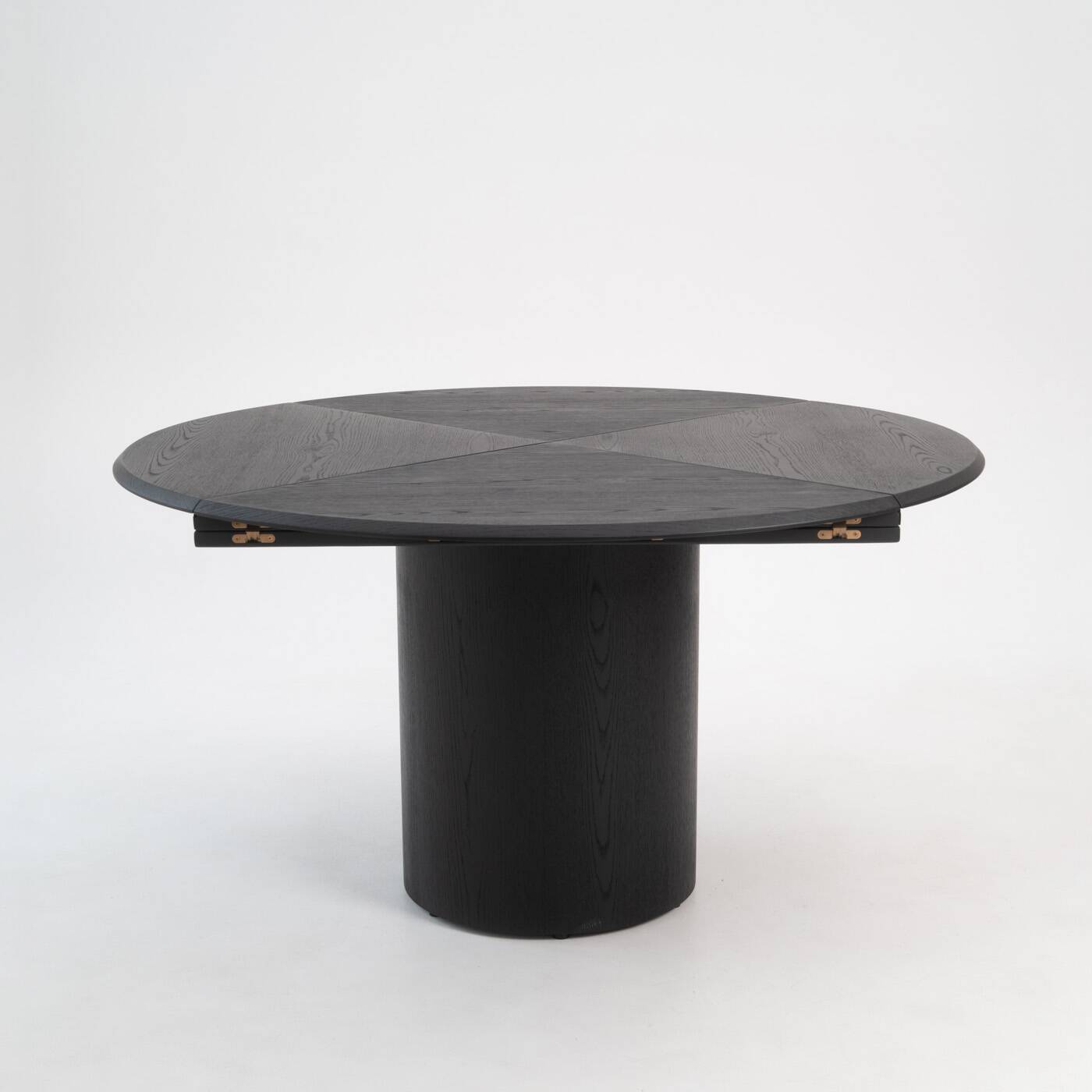 Table ronde/carrée en chêne noir