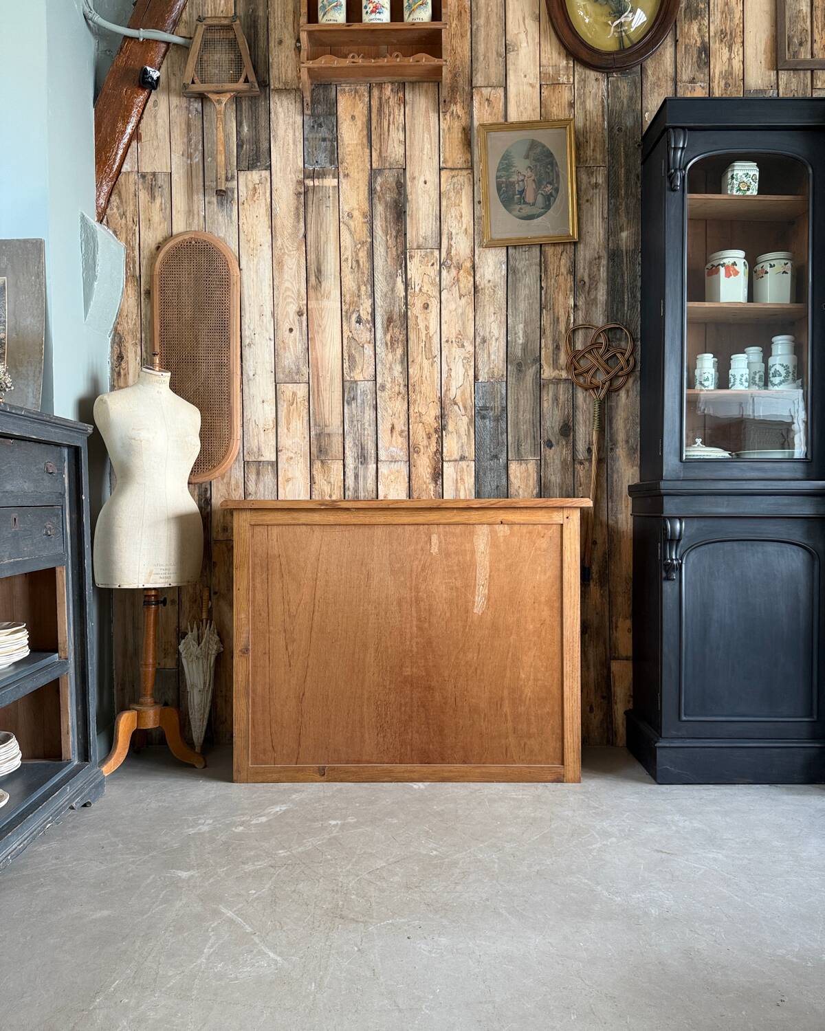 Large vintage oak sideboard (renovated)