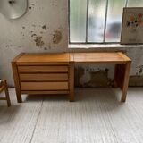 Regain dresser office row