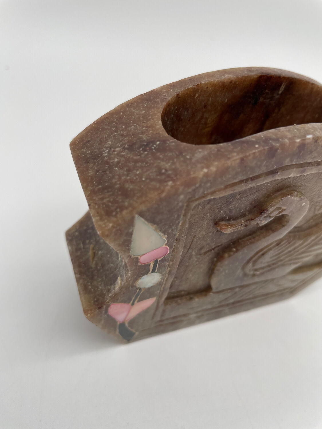 Carved quartz pencil pot and inlaid pearly stones, swans and flowers.