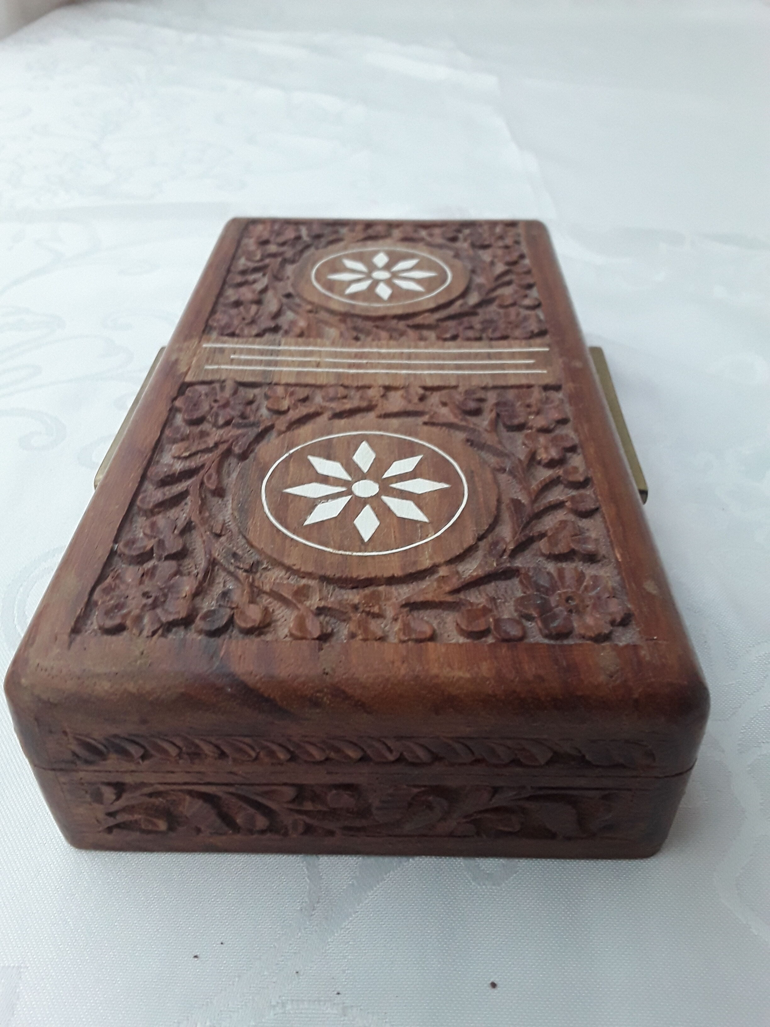 Wooden jewelry box