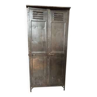 Armoire vestiaire industriel