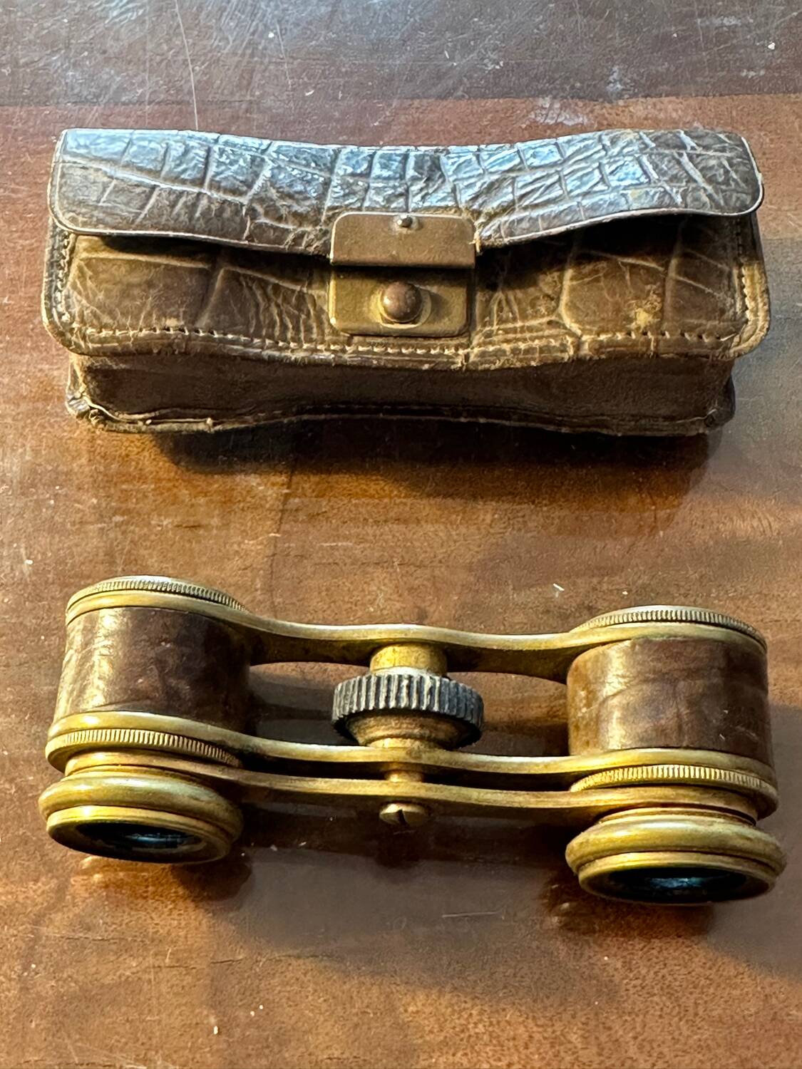 Theater binoculars early 20th century - Crocodile case