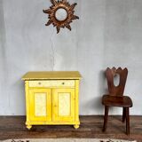 Yellow parisian buffet