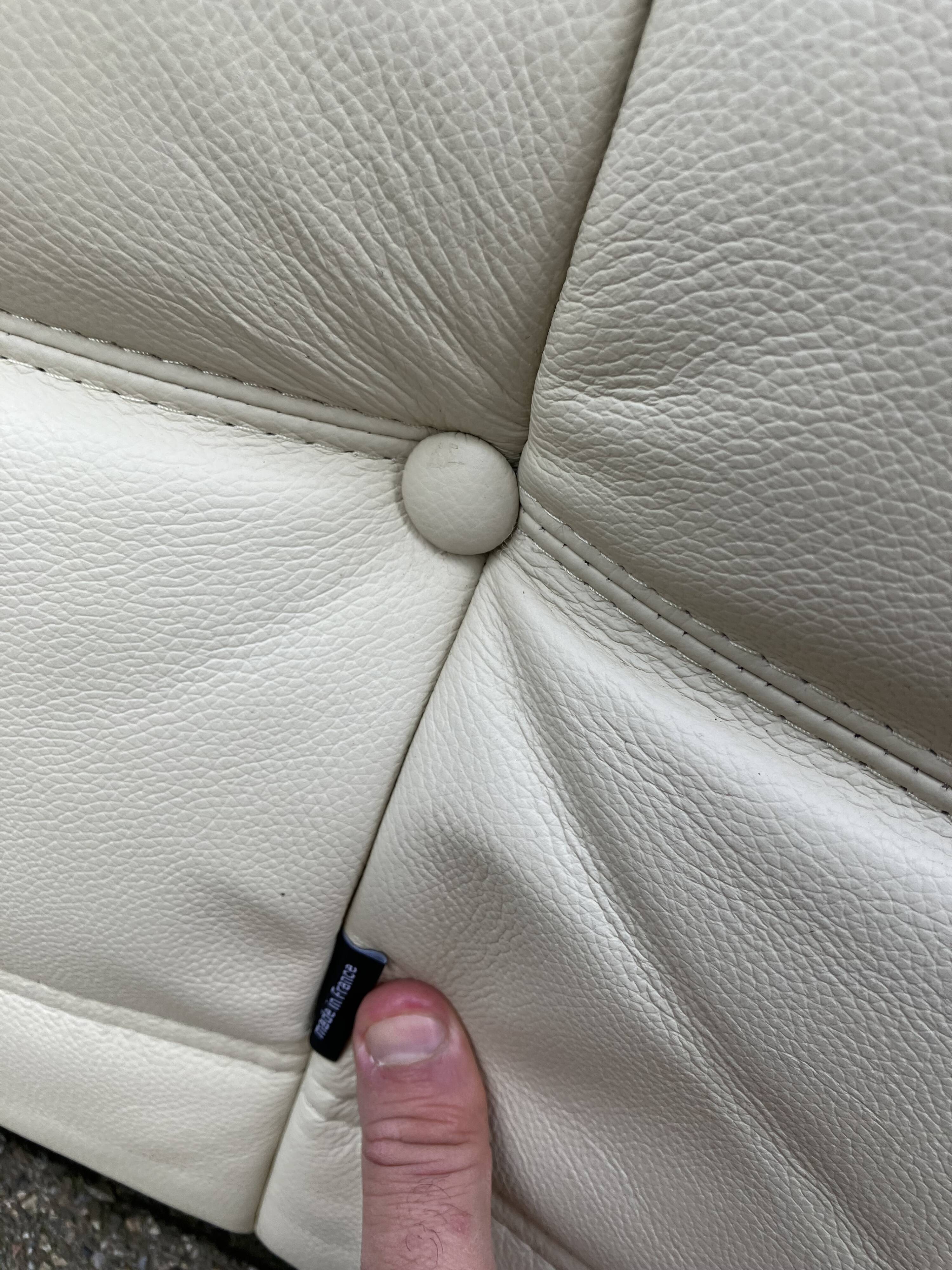 100% authentic Ligne Roset Togo 1.2z & hoek in Beige leather