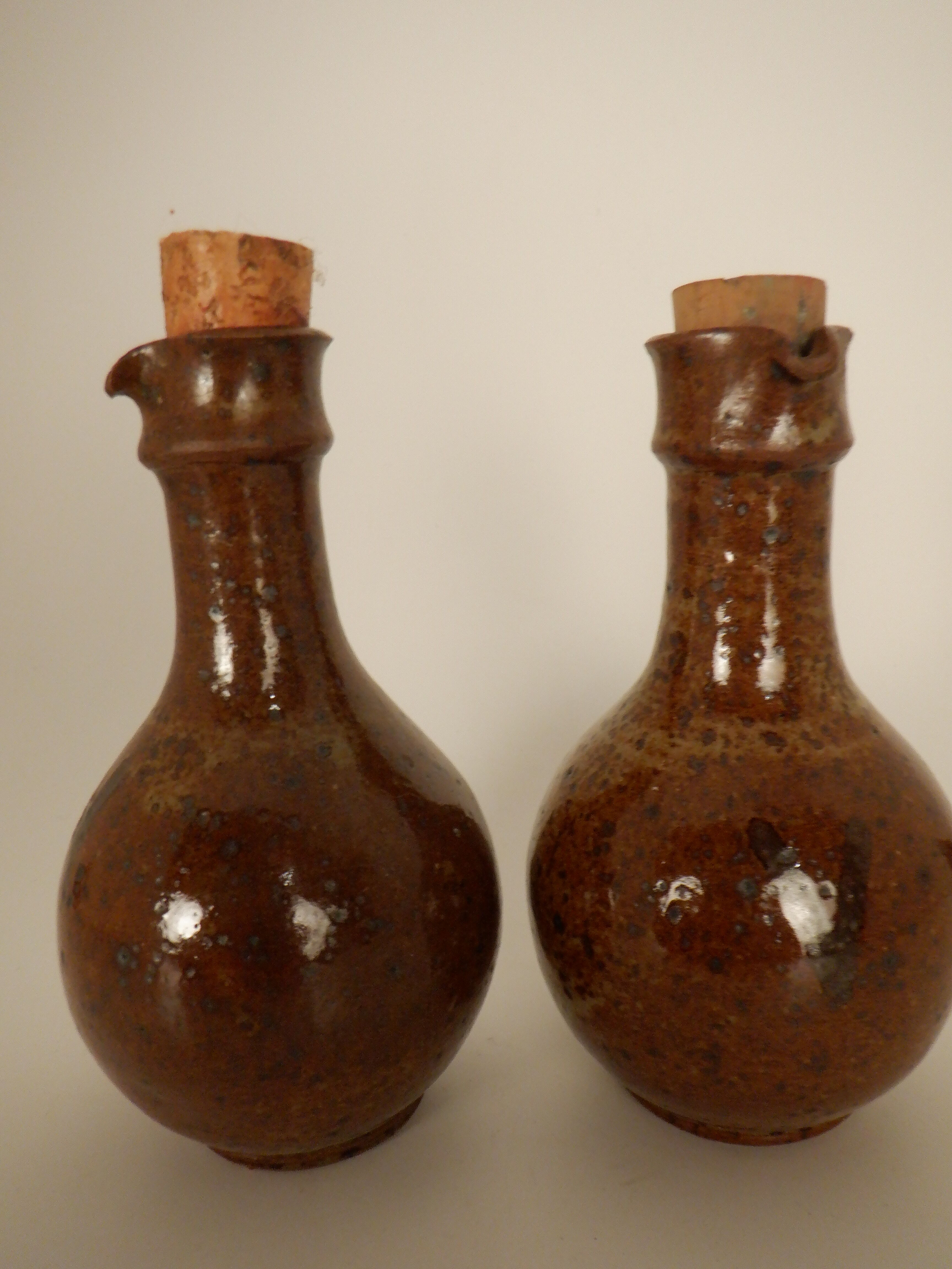 Oil and vinegar gregariy bottles