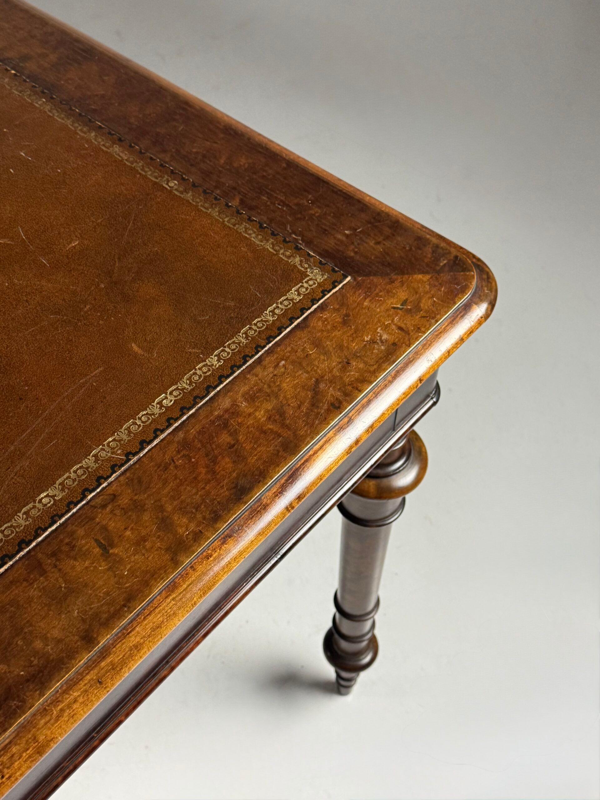 Victorian writing desk 1850-1870