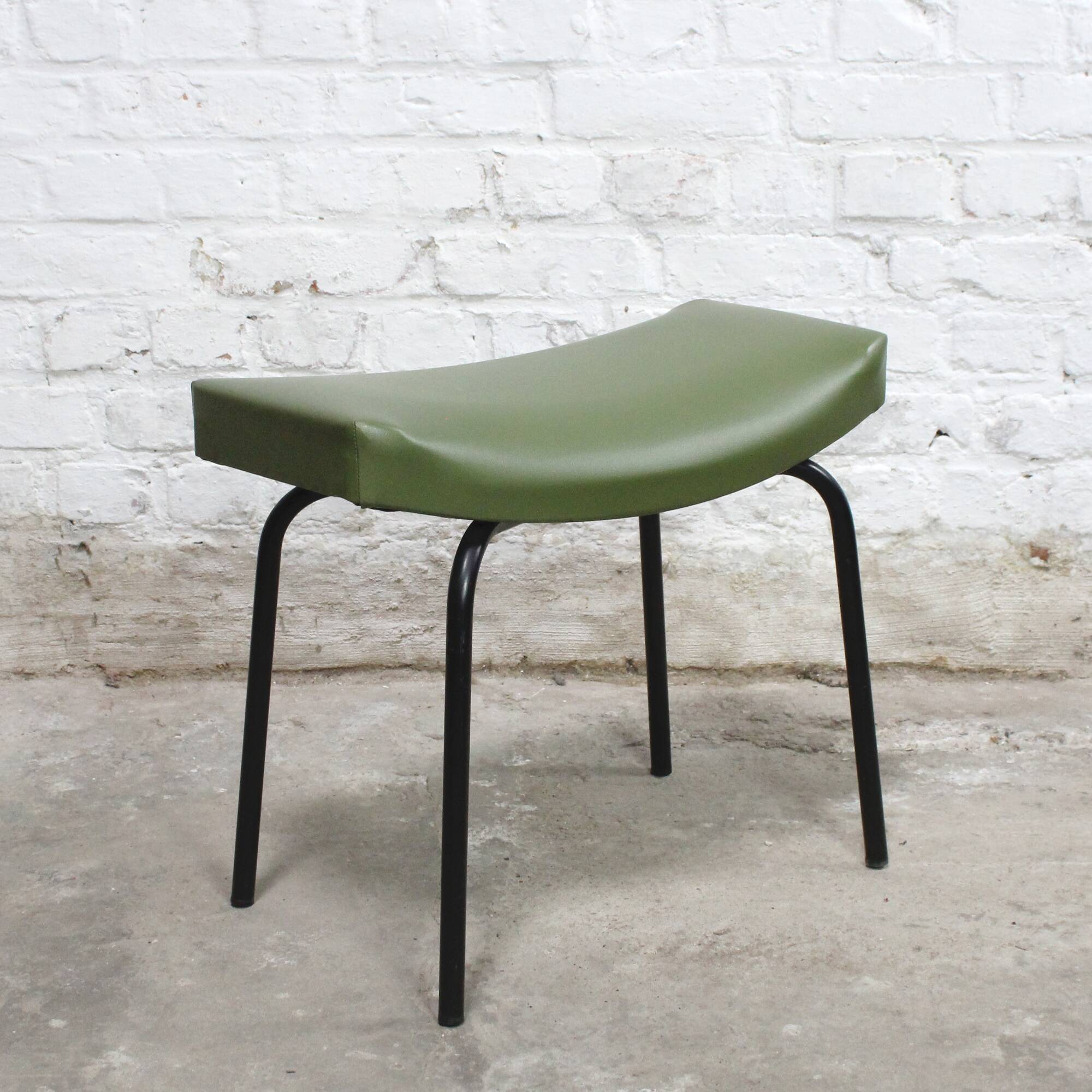 Repose-pieds "Taureau" par Pierre Guariche pour Meurop 1961
