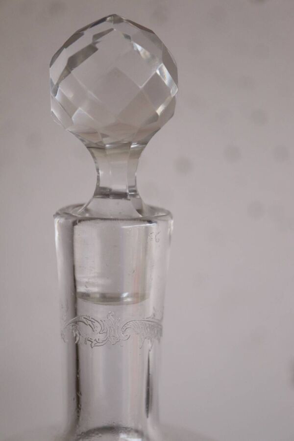 Flacon ancien en verre gravé et métal argenté – poinçon Gallia