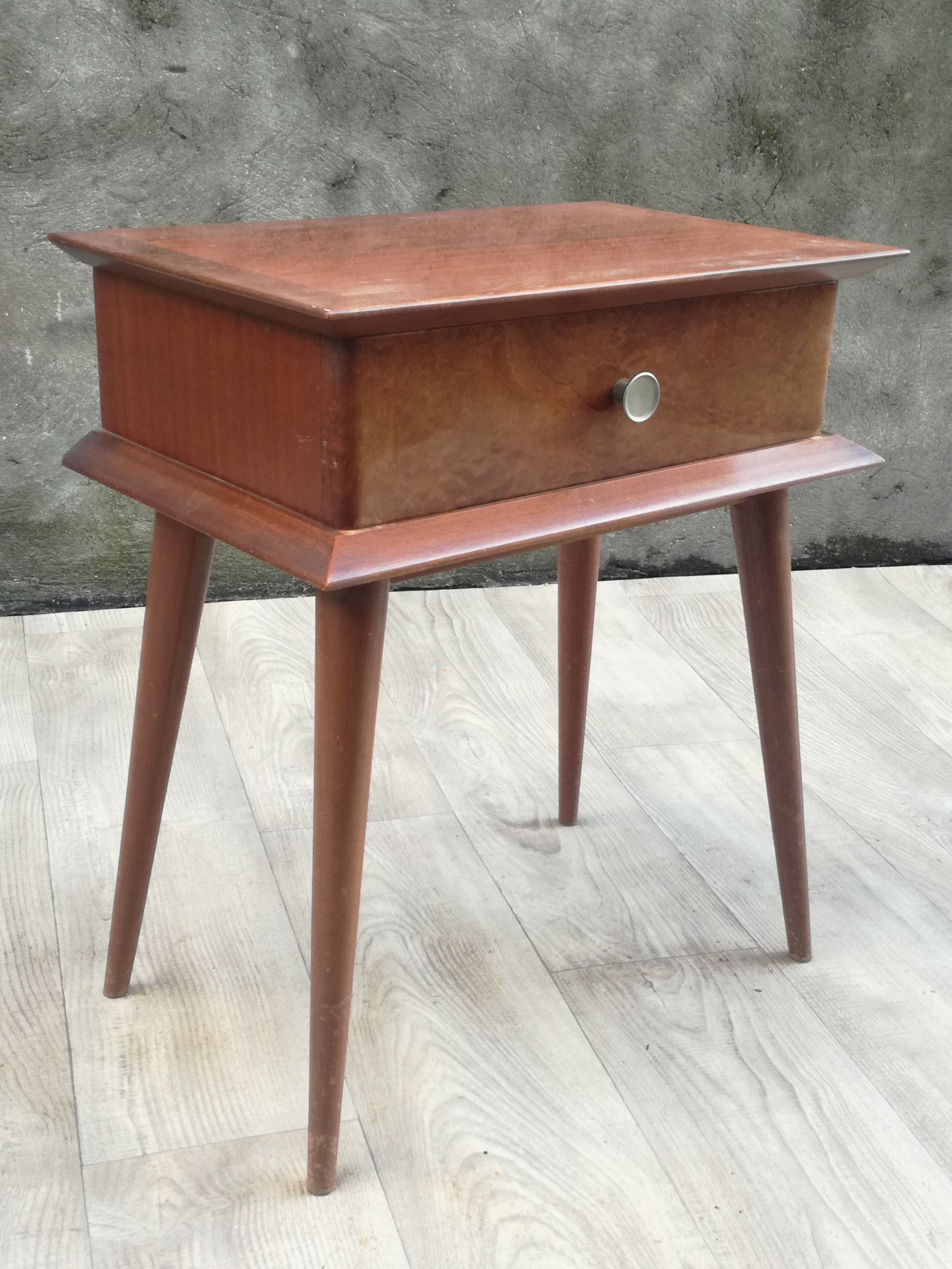 Bedside compass feet