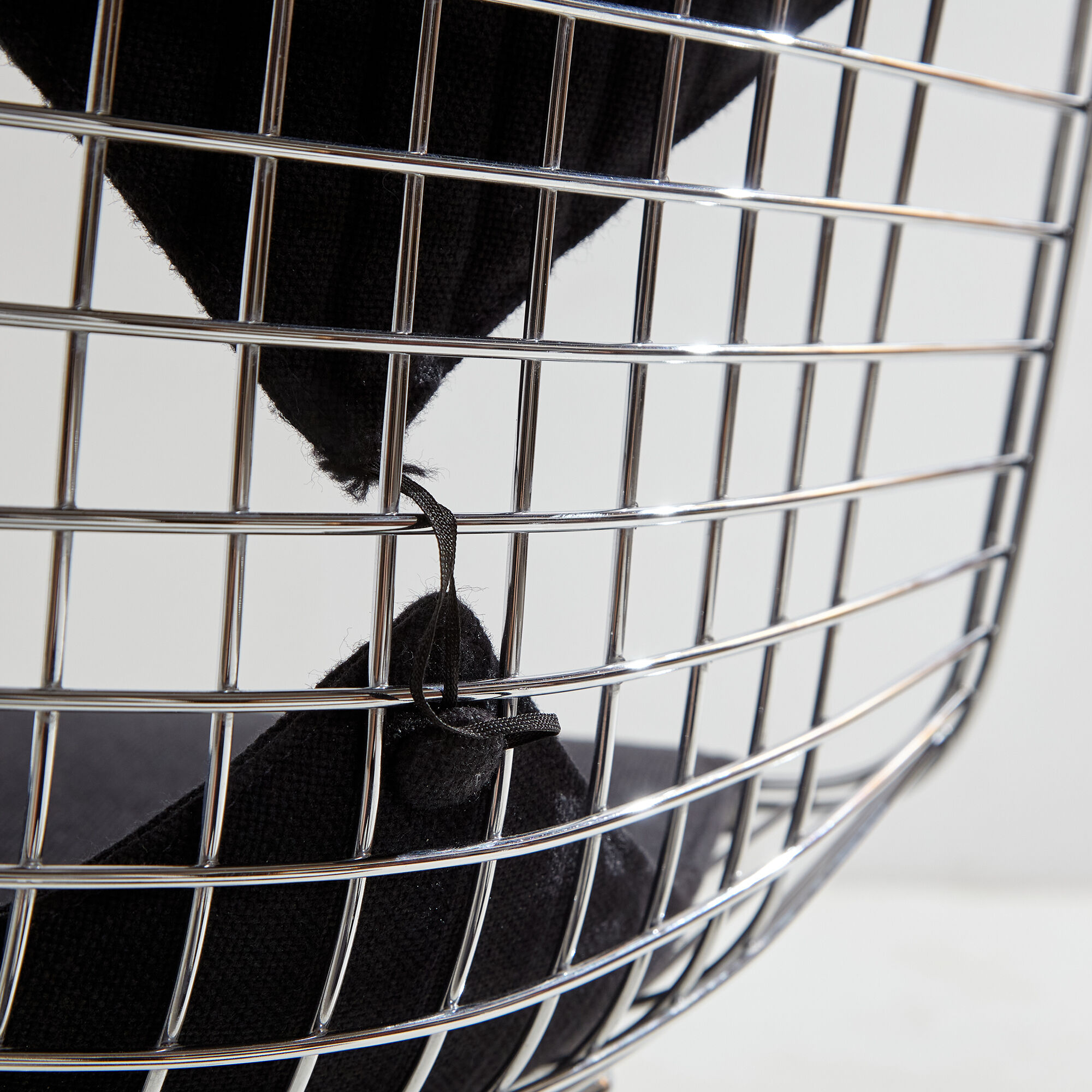 DKR-2 chair by Charles & Ray Eames for Vitra