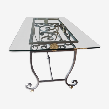 Table de cuisine en fer forgé avec plateau en verre