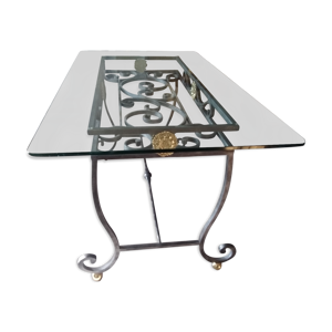 table de cuisine en fer forgé avec plateau en verre