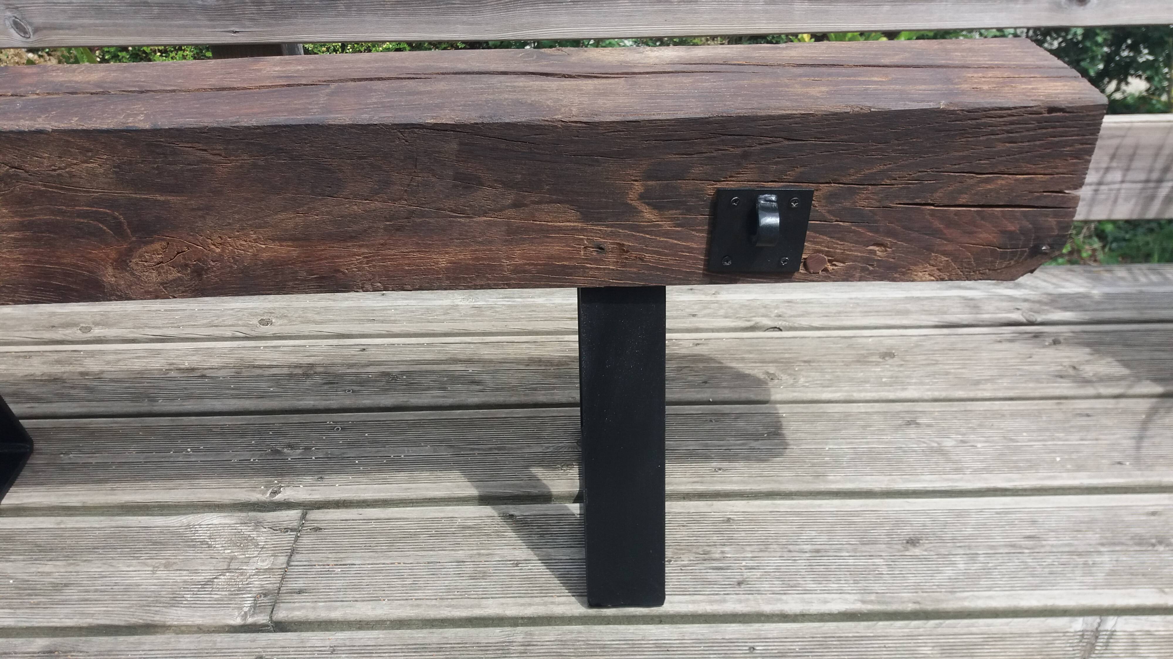 Banc en chêne piétement acier