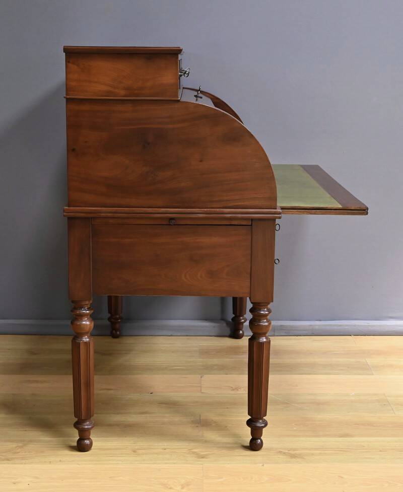 Mahogany Cylinder Desk, Restoration Period – Part 1 of the 19th Century