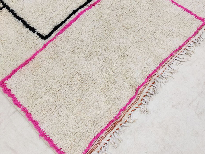 260x160cm Moroccan Berbere Carpet