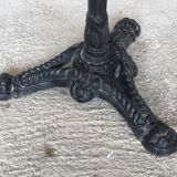 Round marble bistro table and cast iron base