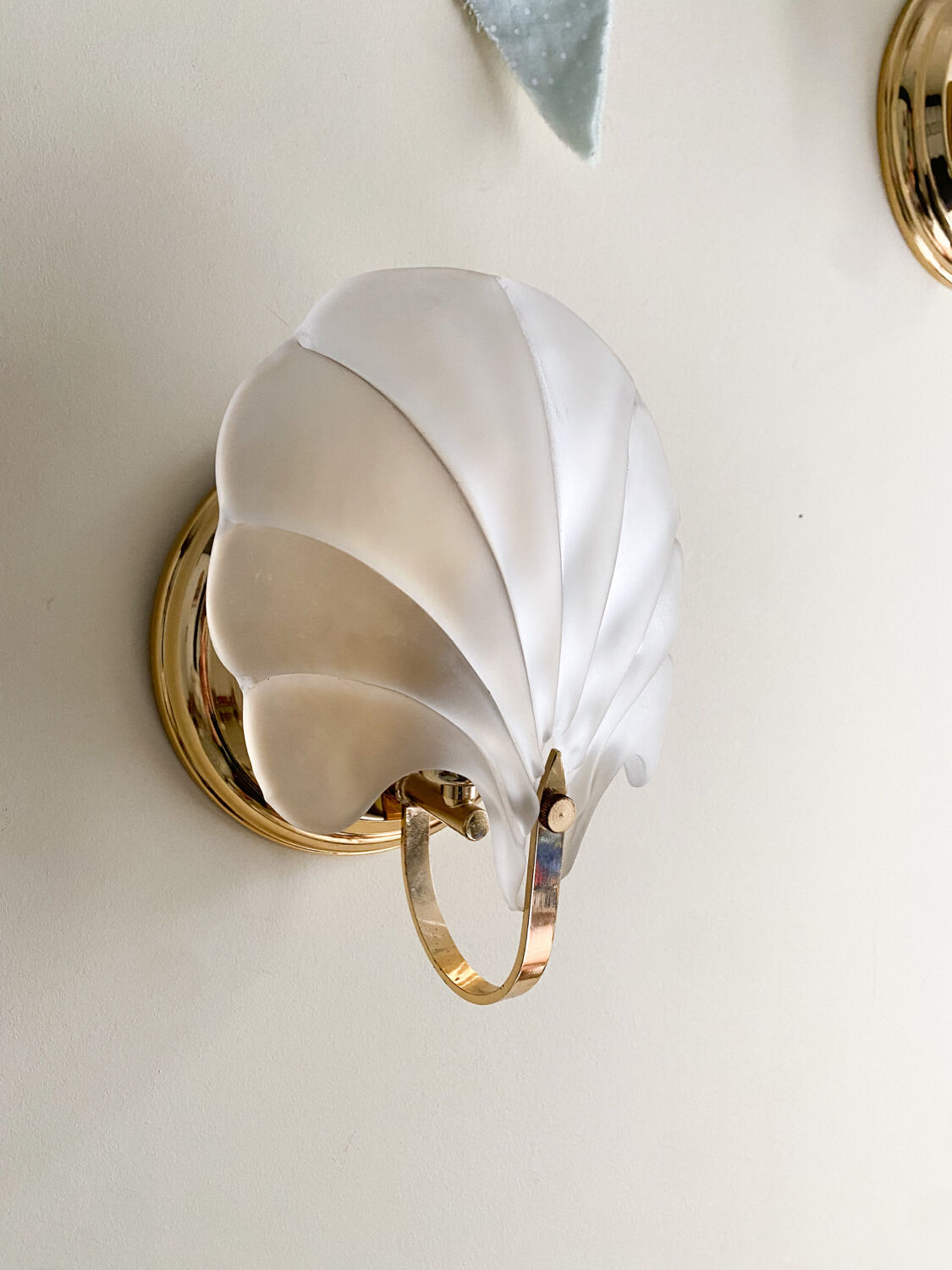 Shell sconces