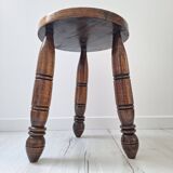 Solid wood tripod stool