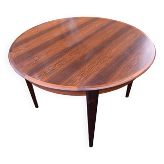 Rio rosewood table