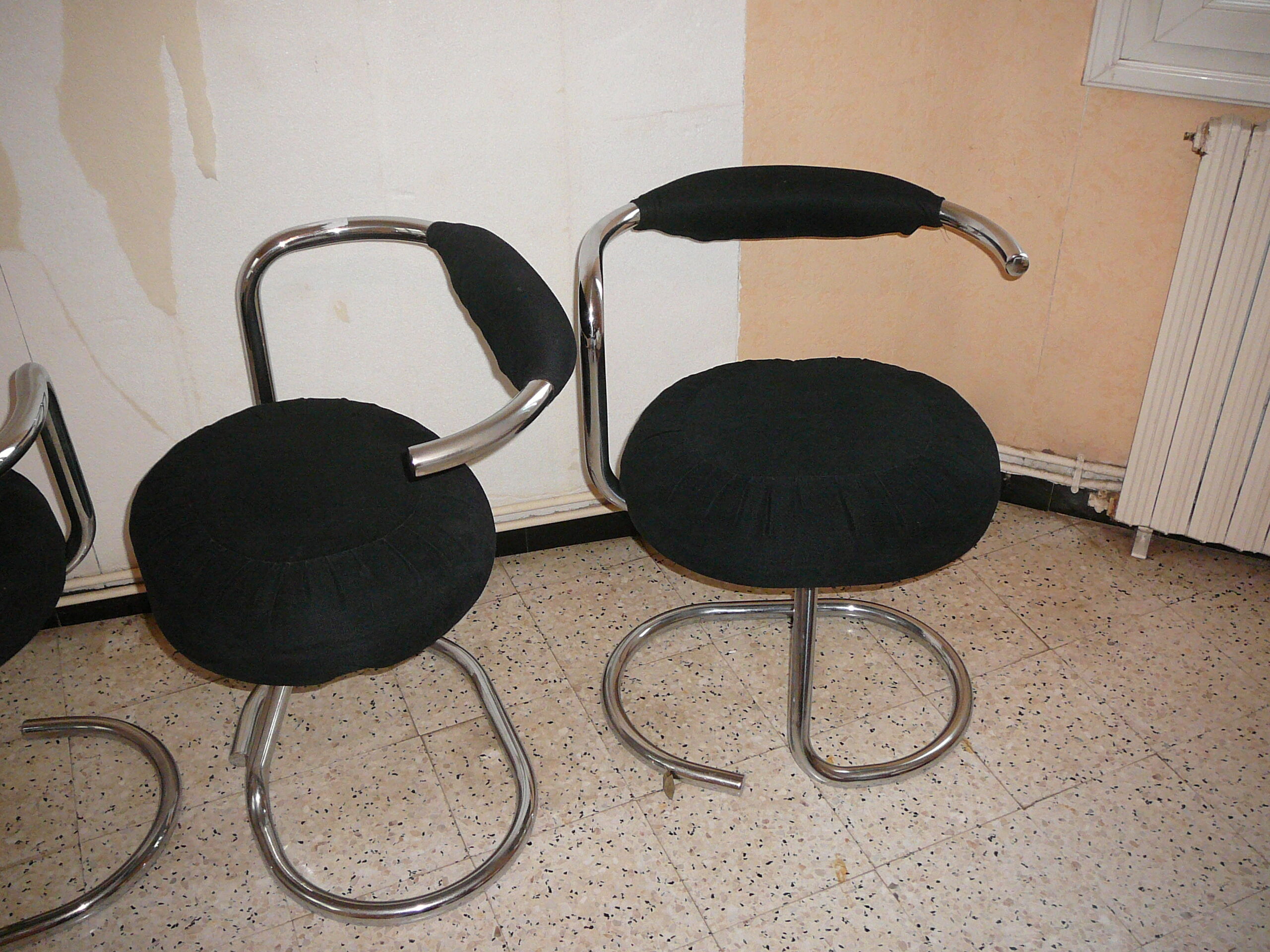 4 chairs by Giotto Stoppino mdéle Cobra