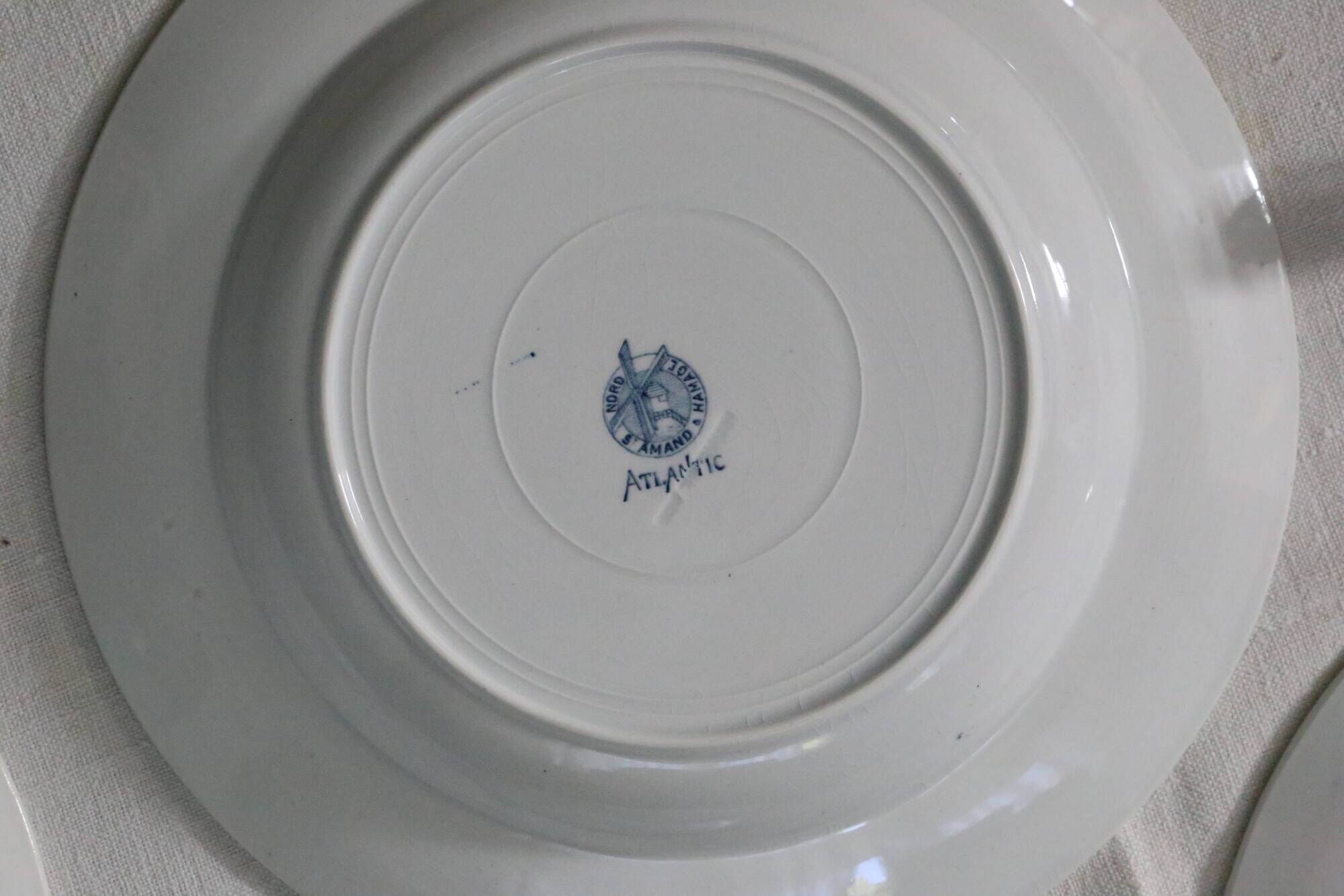 4 assiettes creuses, terre de fer, Saint Amand, modèle Atlantic