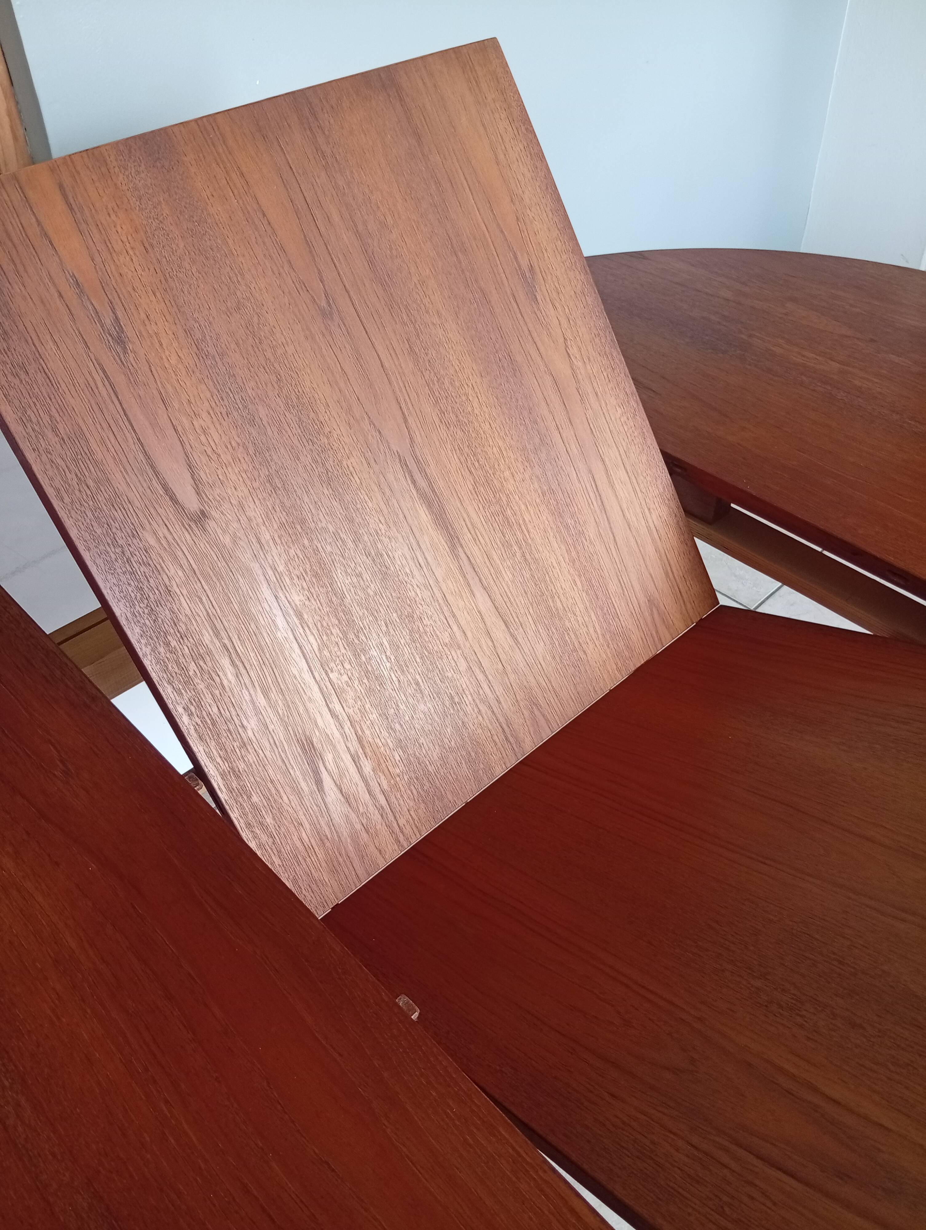 Danish table Frem Røjle Hans Olsen extendable round Scandinavian