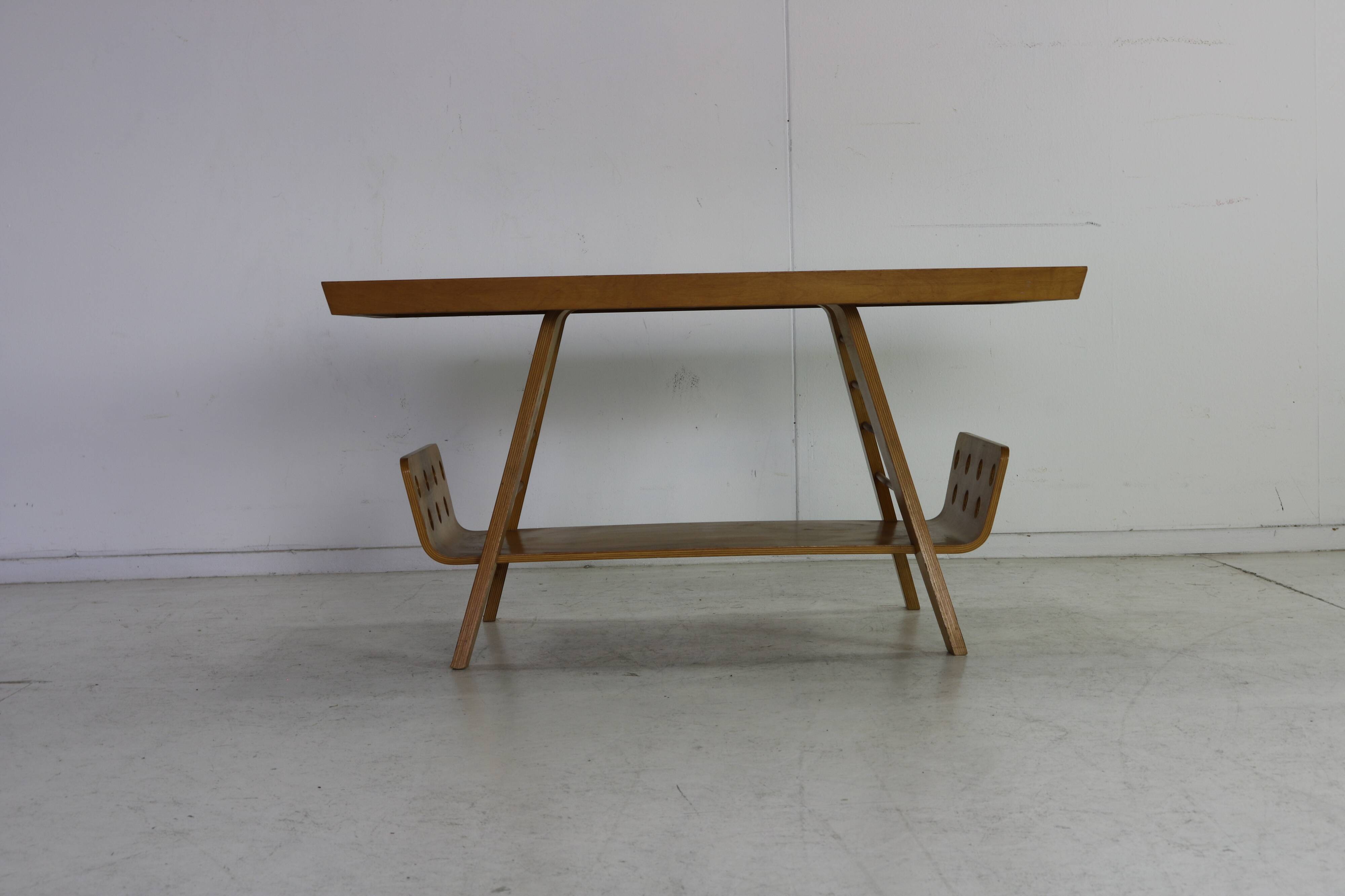 Dutch design birchwood coffee table by Wilhelm Lutjens for Den Boer Gouda