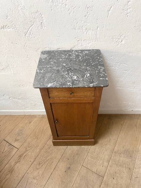 Wooden jam maker and marble slab