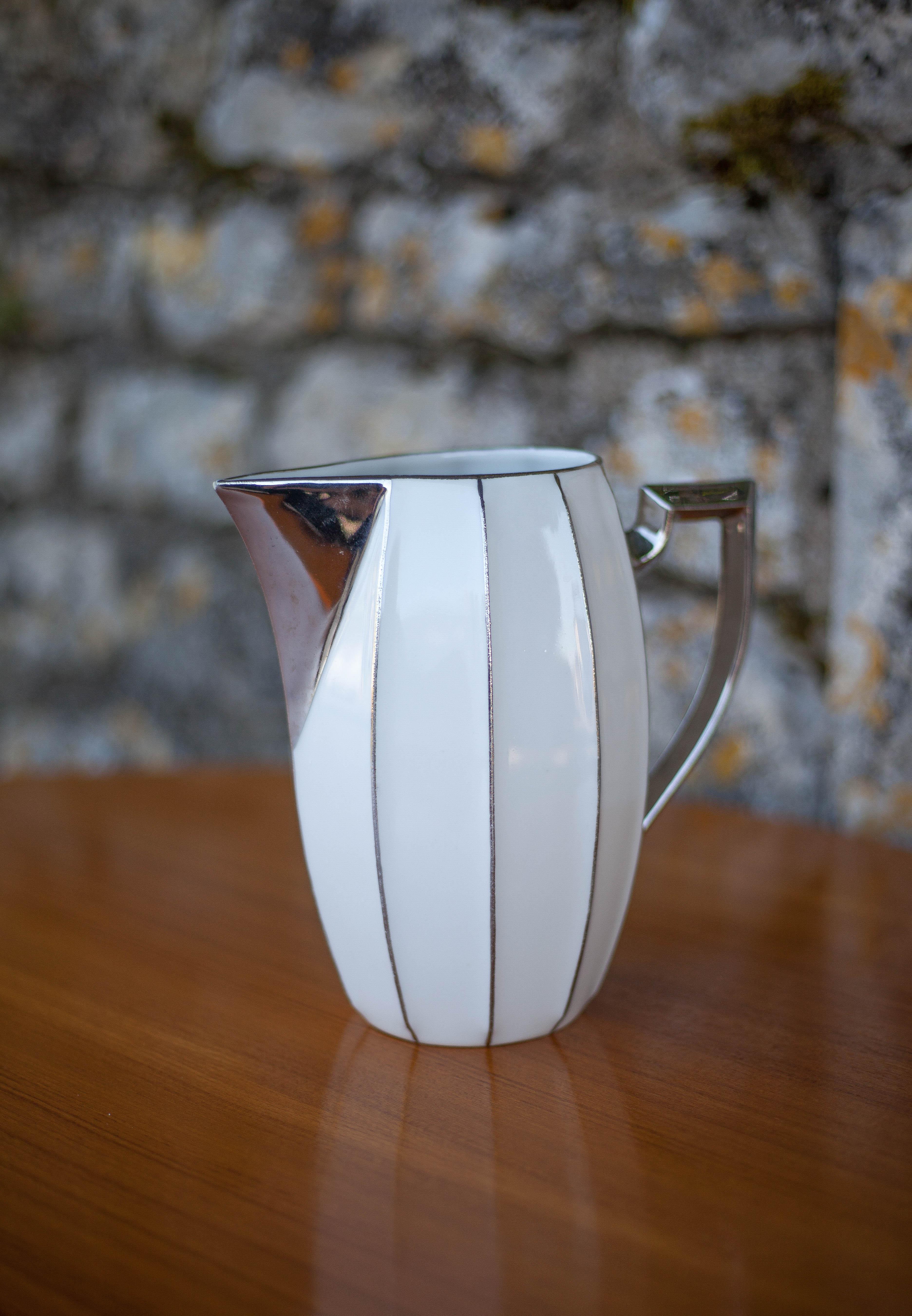 Porcelain pitcher MS France