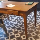Brionnaise solid oak farm table
