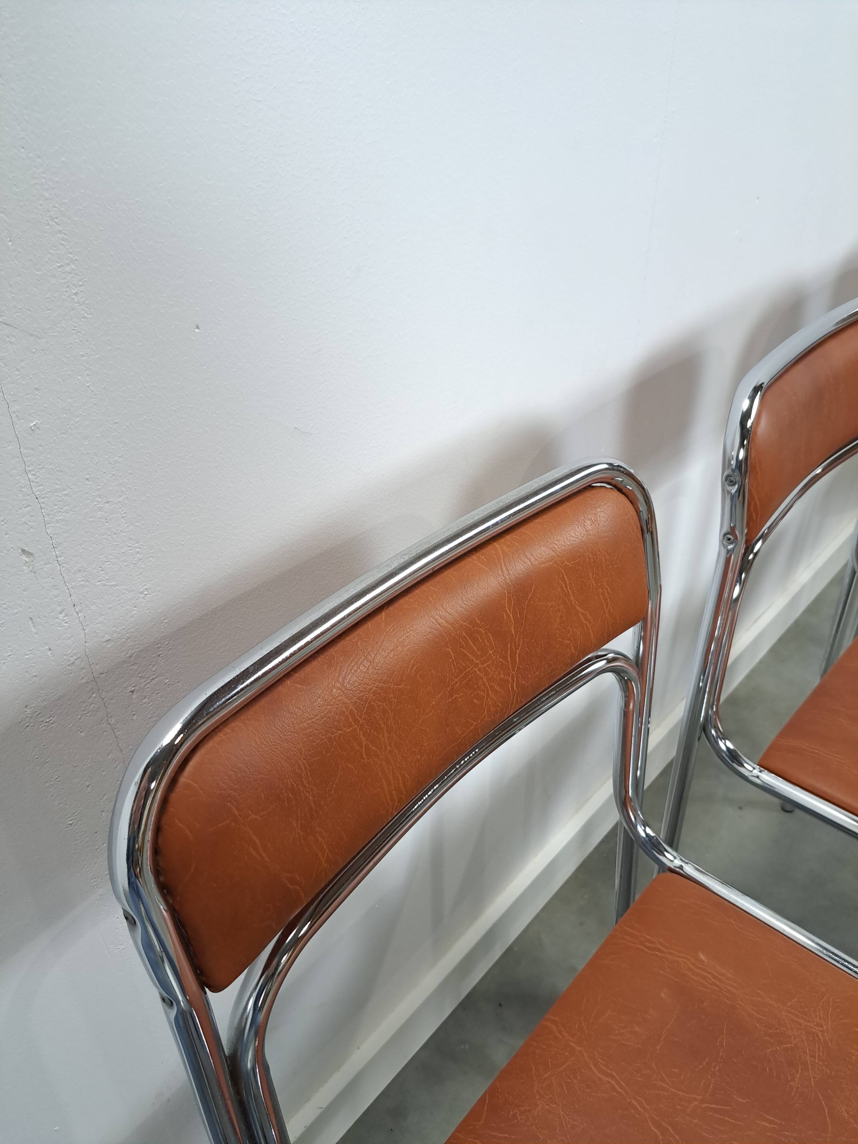 Skai bauhaus chromen Italiaanse buisframe stapelbare stoel