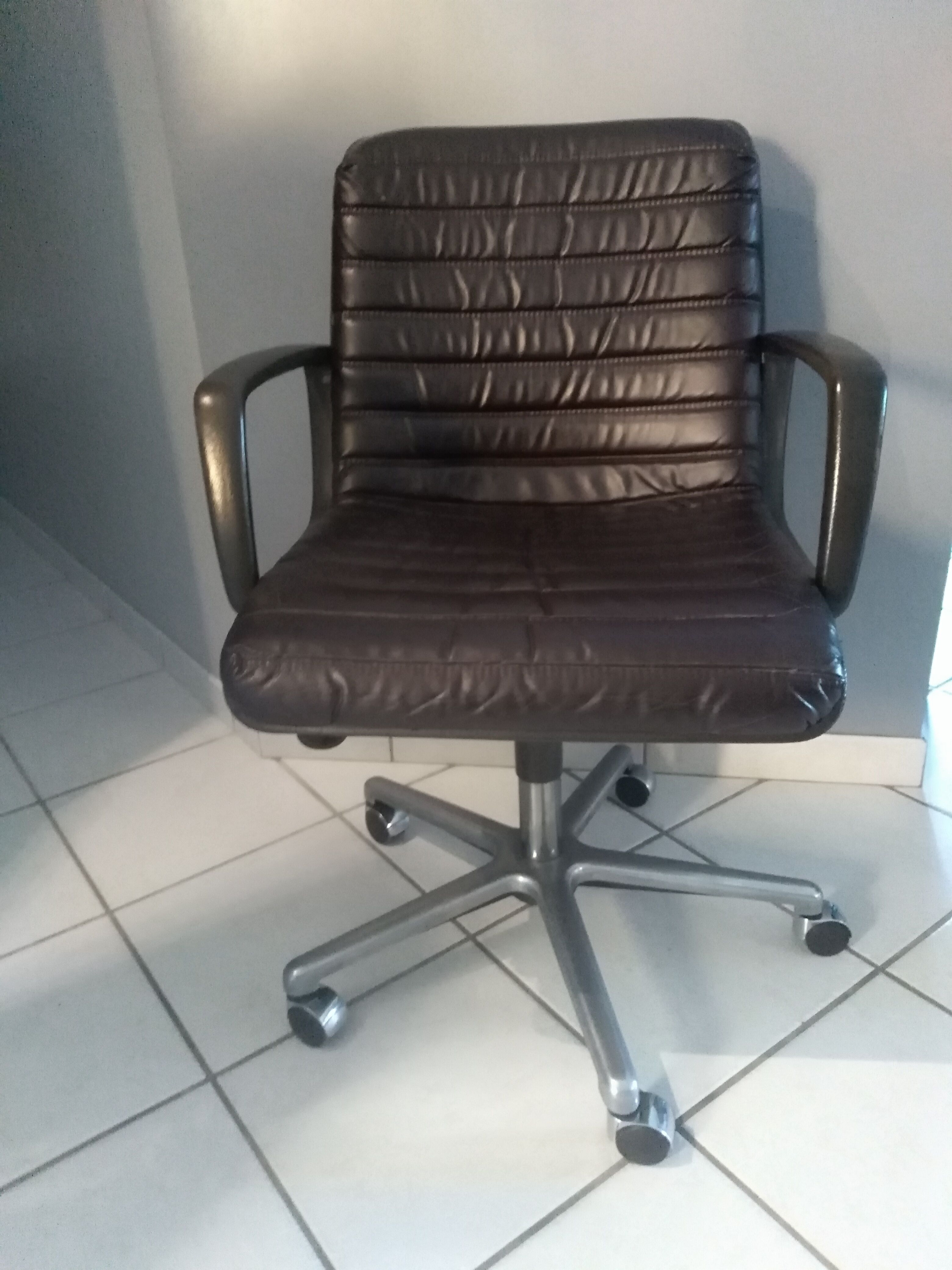 1970 vintage leather swivel office chair