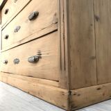 Pine dresser