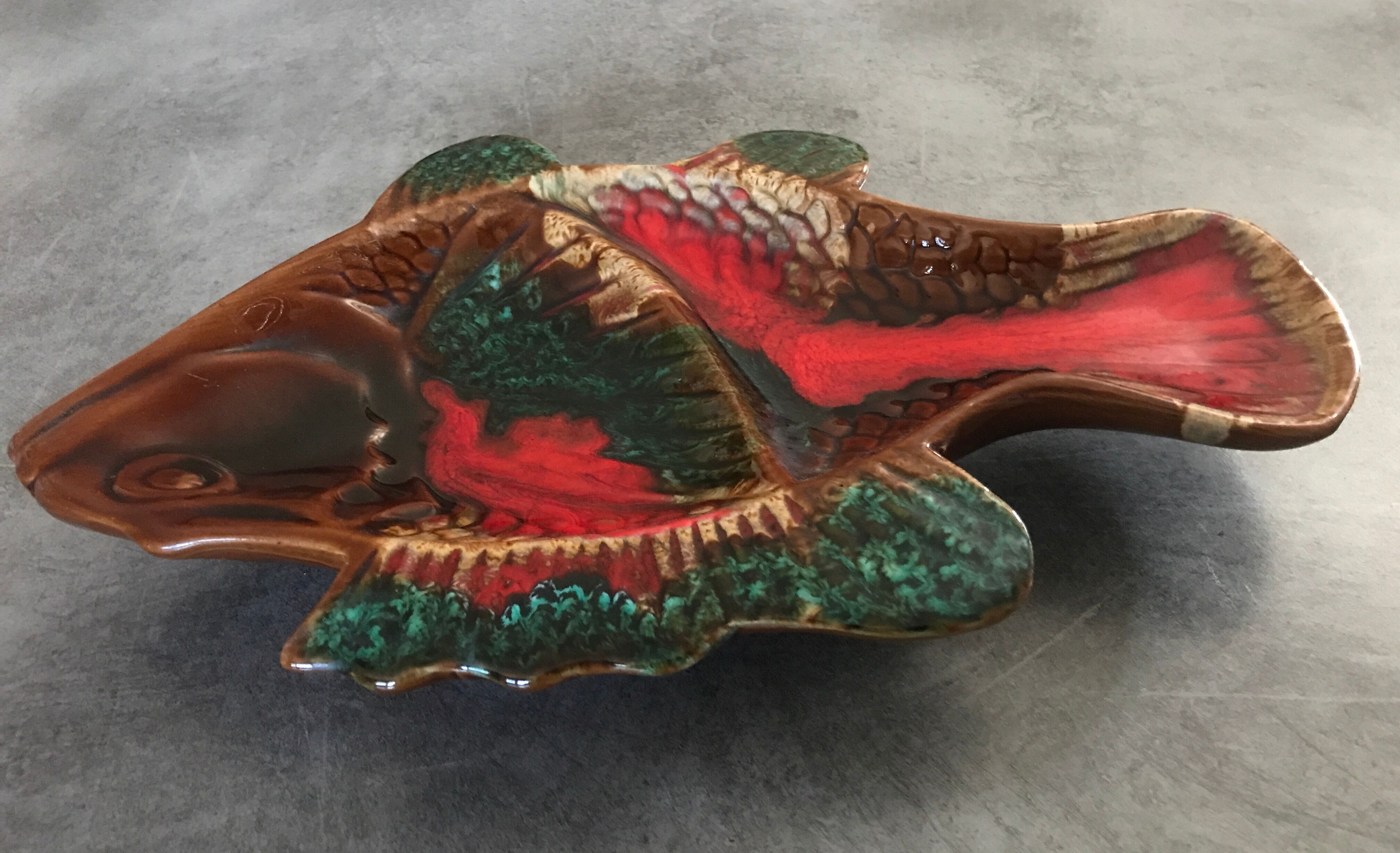 Dish with compartments for aperitif in Vallauris ceramic, vintage fish shape, 34 cm