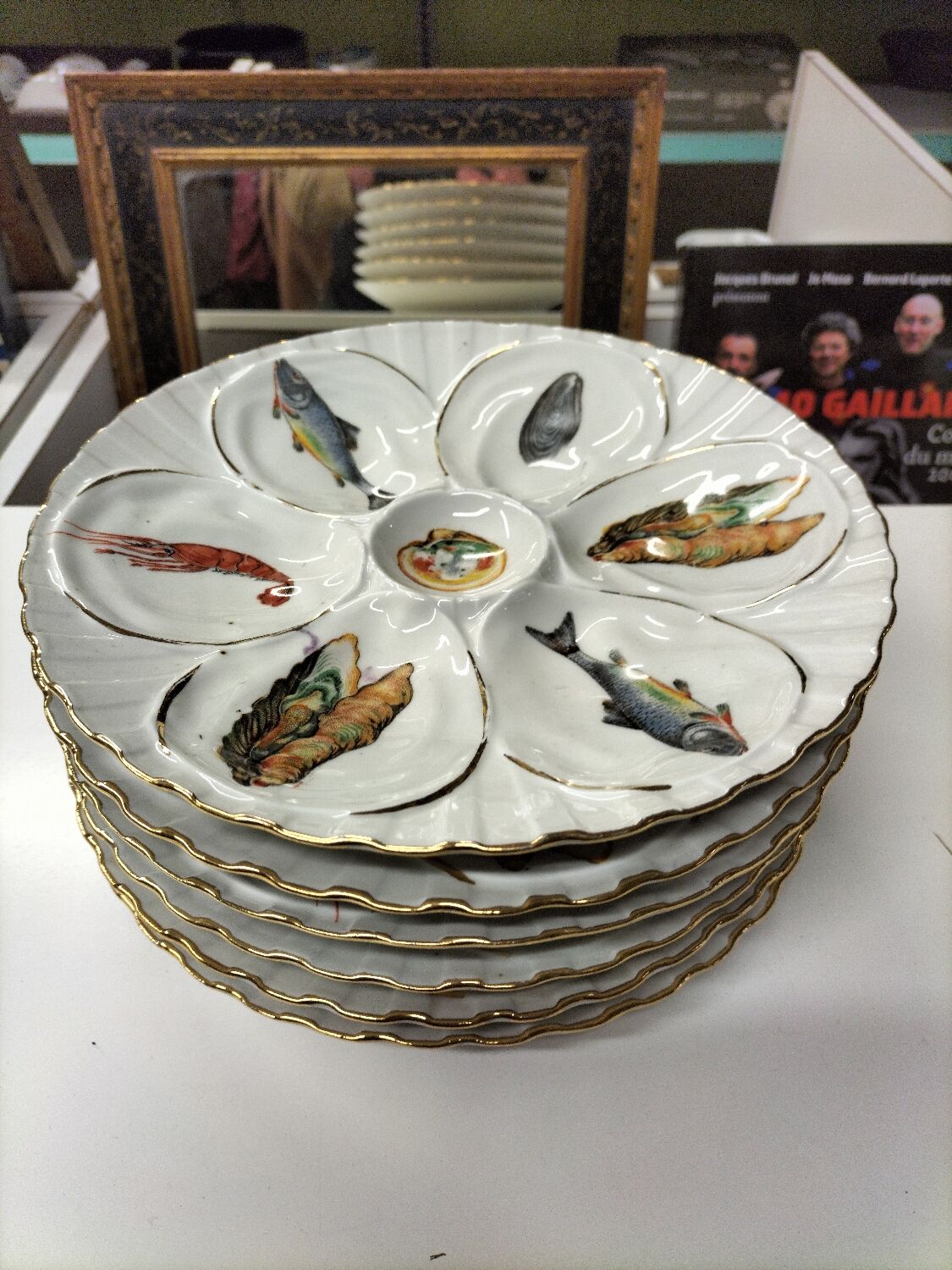 6 vintage oyster plates