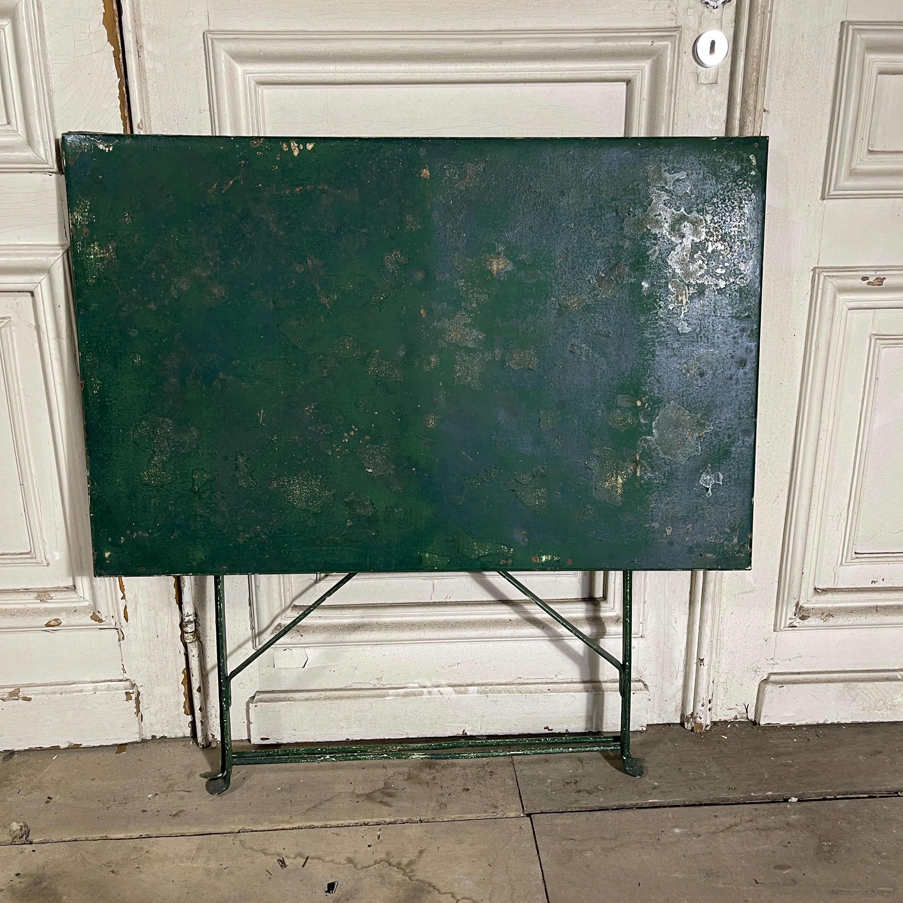 Folding metal garden table