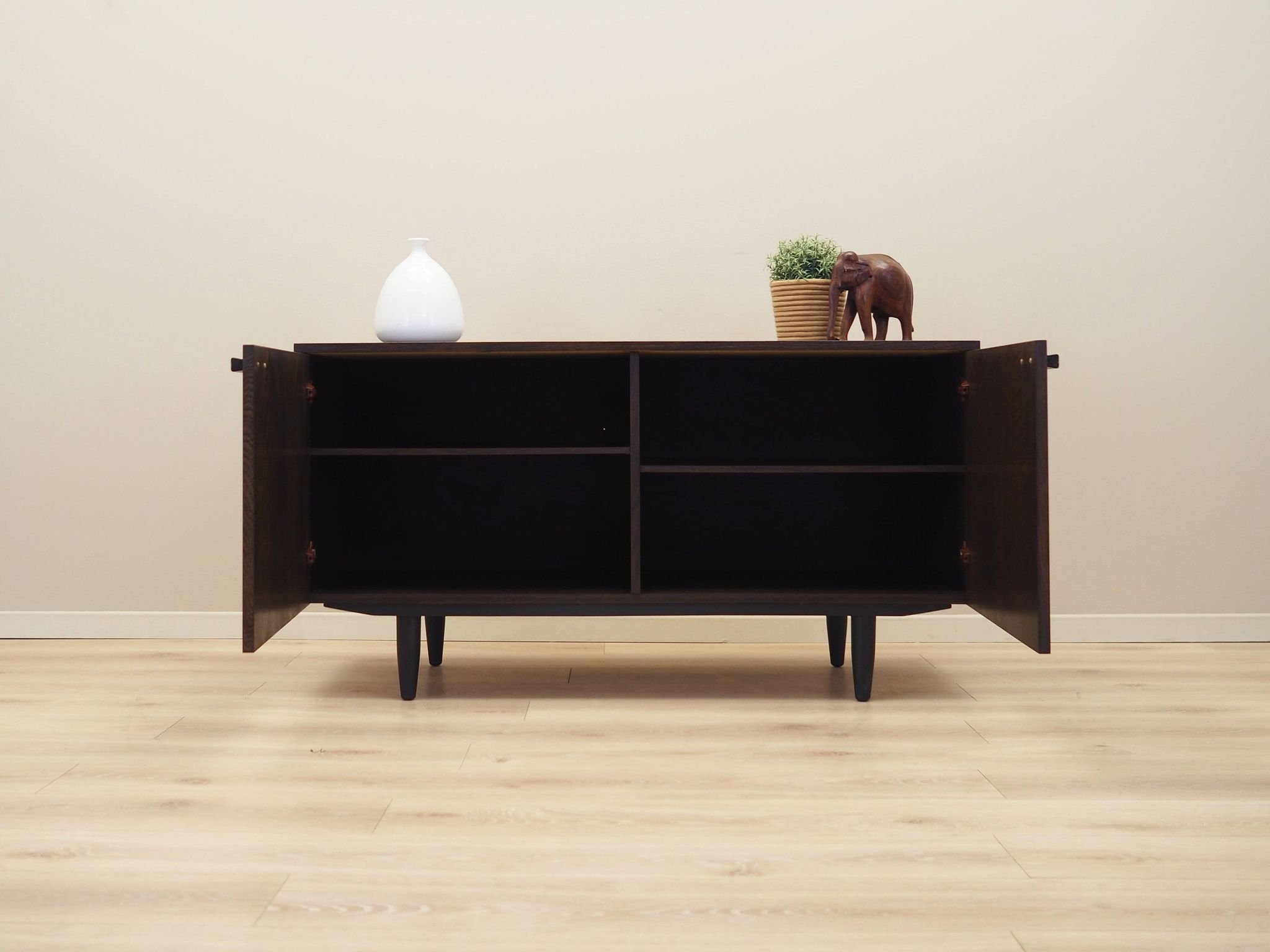 Armoire danoise en chêne, années 1970