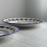 2 decorative plates in Quimper earthenware, signed HB Henriot.