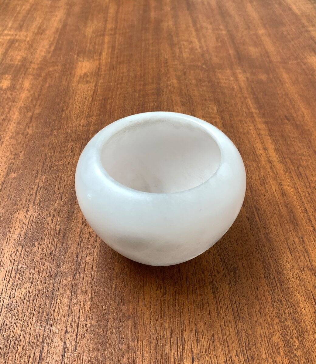 Vintage bowl in Italian alabaster
