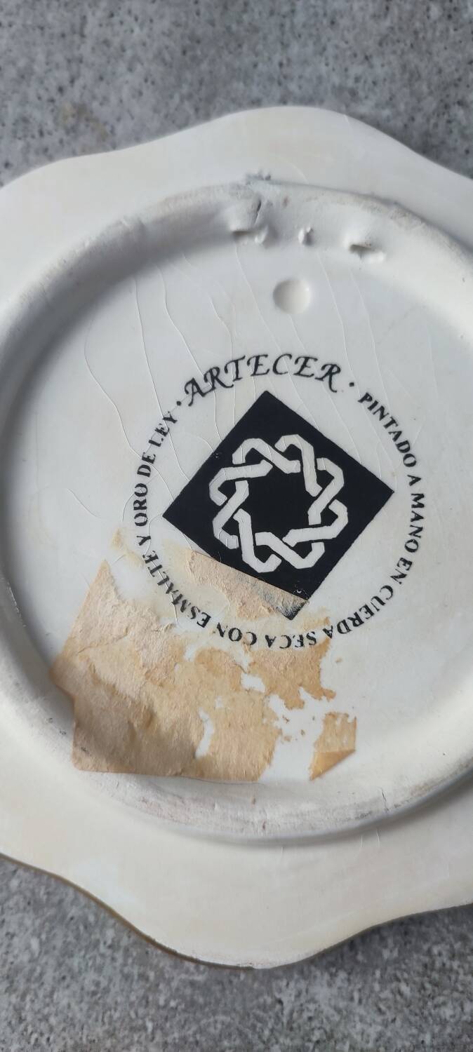 ARTECER Cuerda Seca trivet, 18 carat gold