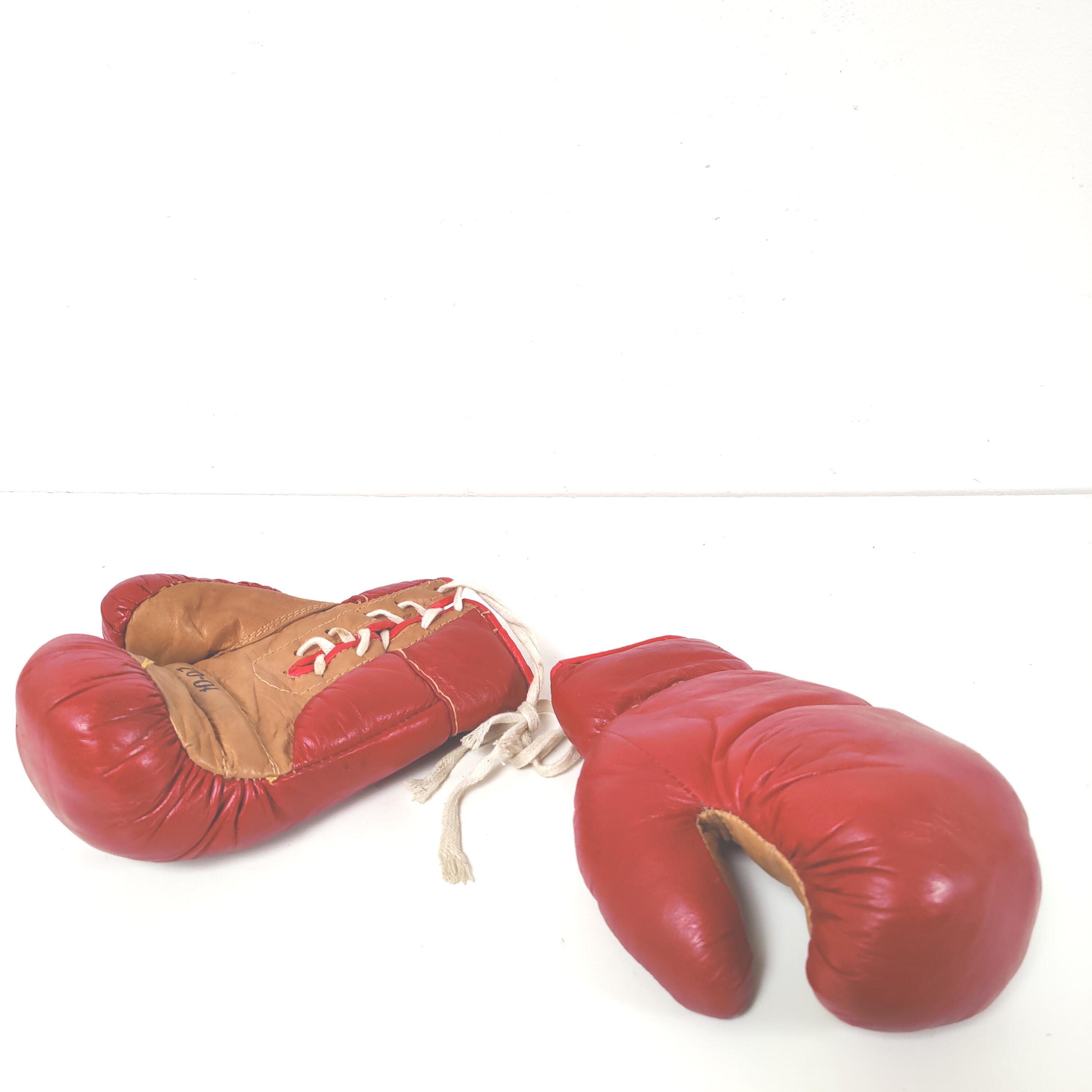 Vintage leather boxing gloves