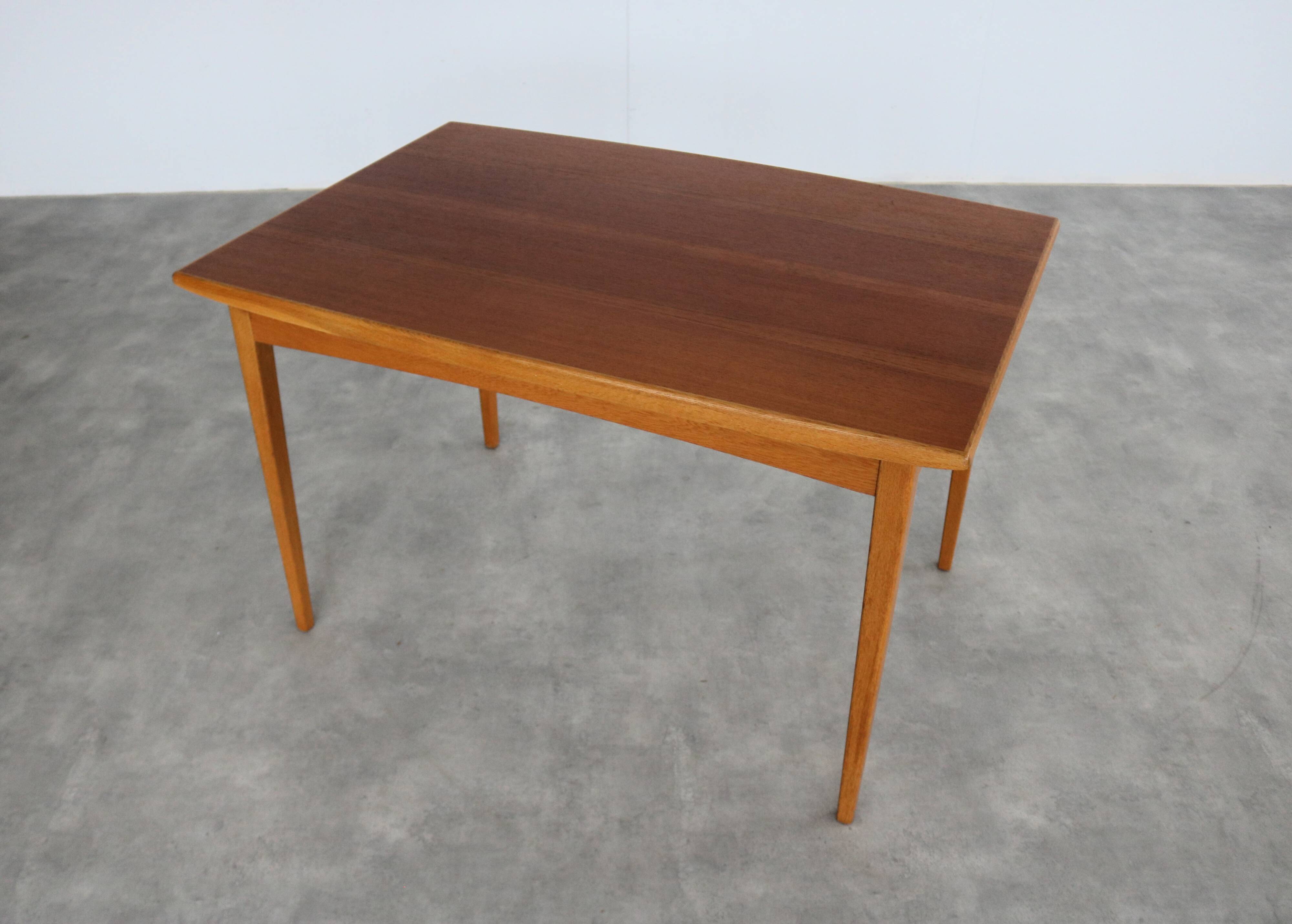 Table à manger extensible en chêne, années 60