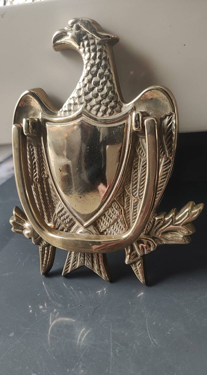 Door knocker/American bald eagle. Made of solid brass. Dimensions 15 x 10.