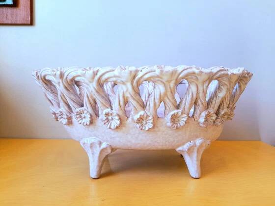 Fruit bowl in woven ceramic, Fratelli Fanciullacci 1950
