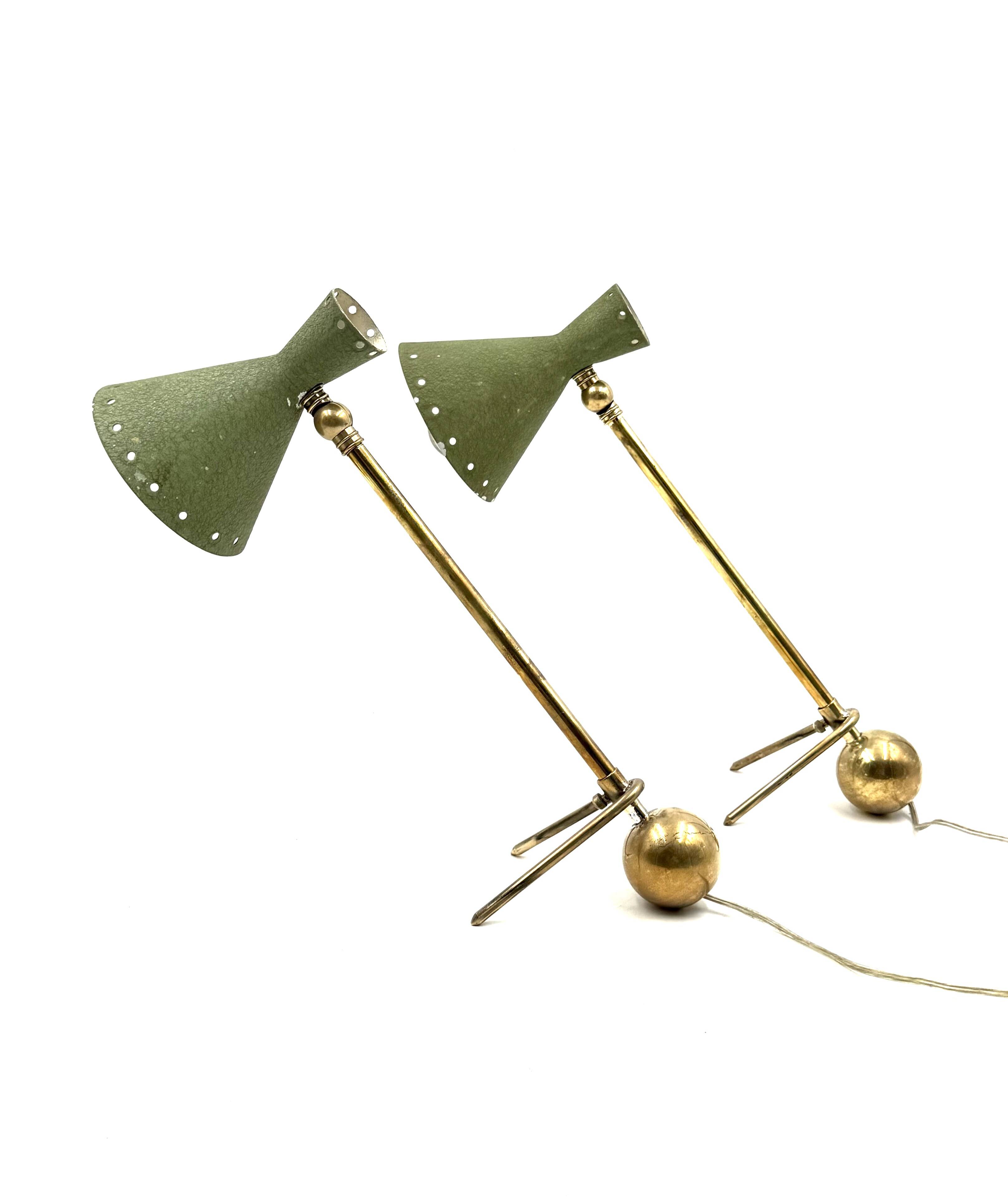 Ensemble de 2 lampes de table des années 50, attribuées à Stilnovo Milano Italie.