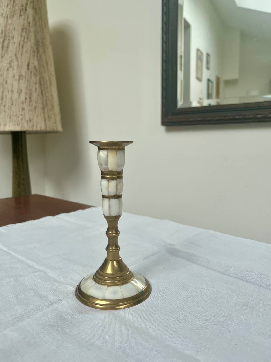 Bougeoir en laiton et nacre, style oriental